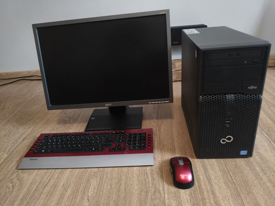 Zestaw komputerowy Fujitsu Esprimo P400