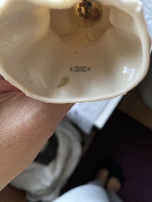Belleek Ibelano aniołek dzwoneczek