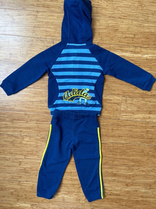 Dres dziecięcy 18-24 ms. Adidas