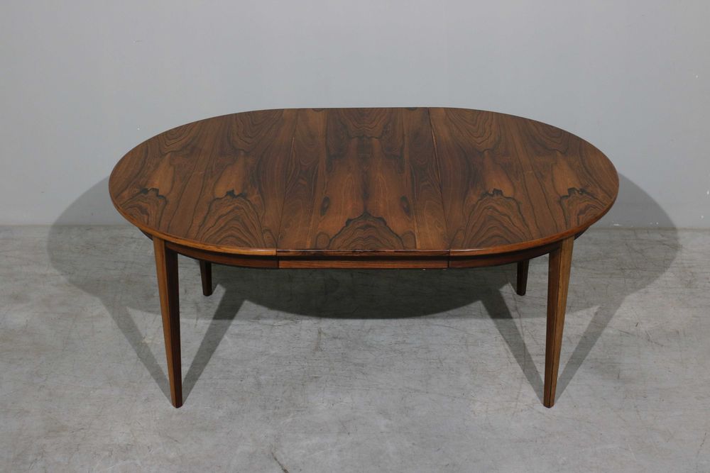 Mesa de jantar Omann Jun Modelo 55 em pau santo | Danish Design