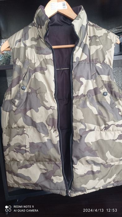 Підросткова безрукавка.