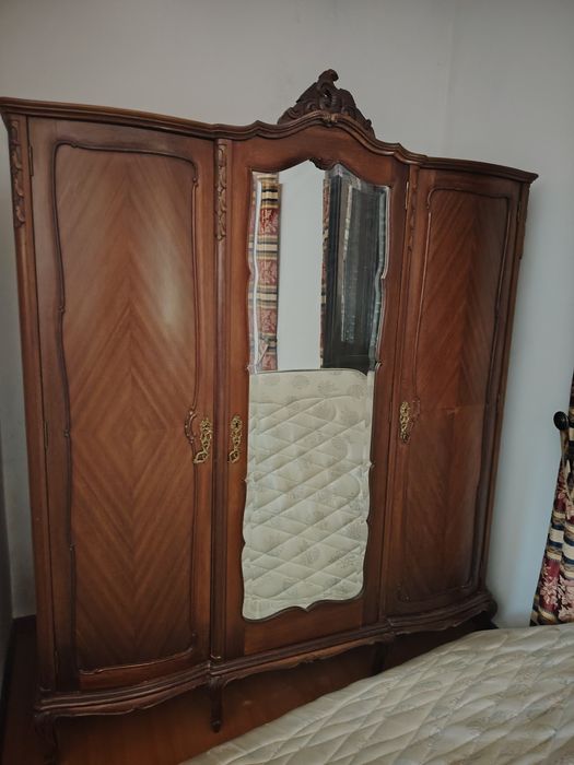 Mobília de quarto antiga
