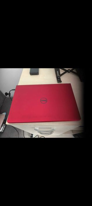 Sprzedam laptop.