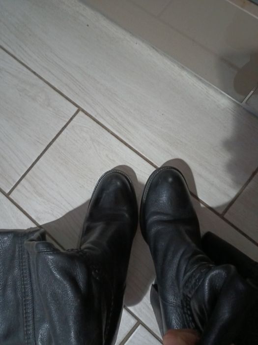 Чоботи - труби  Benetton натуральна шкіра Сапоги- трубы кожа