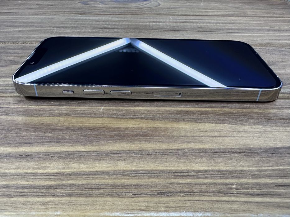 Apple iPhone 13 Pro 256Gb Silver (Neverlock) #8174