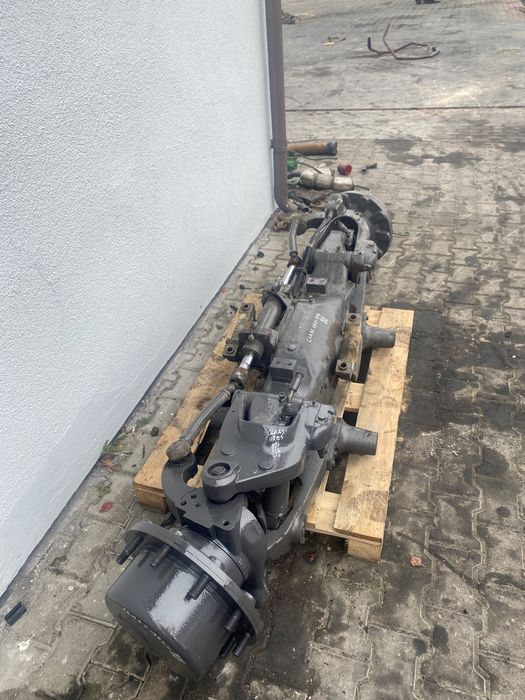 Przedni most 149928 amortyzowany carraro 20.43si claas ares seria 800