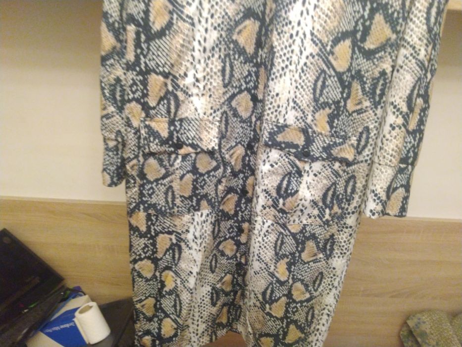 Sukienka H&M.   .