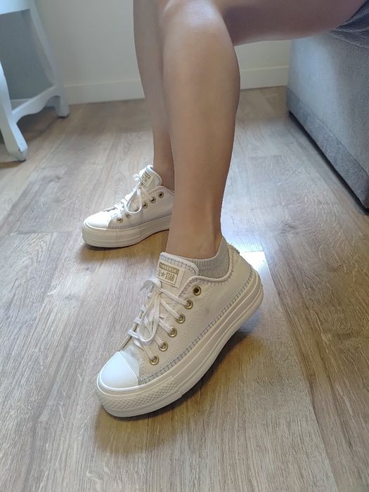 Białe converse na podeszwie all star