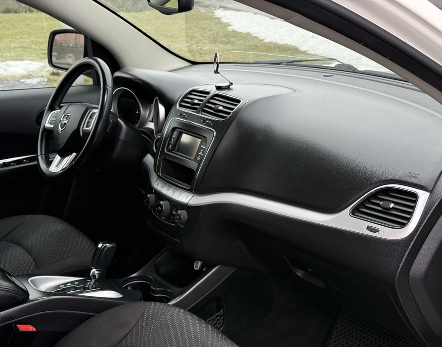 Dodge Journey 3.6 бензин 4WD 7 мест