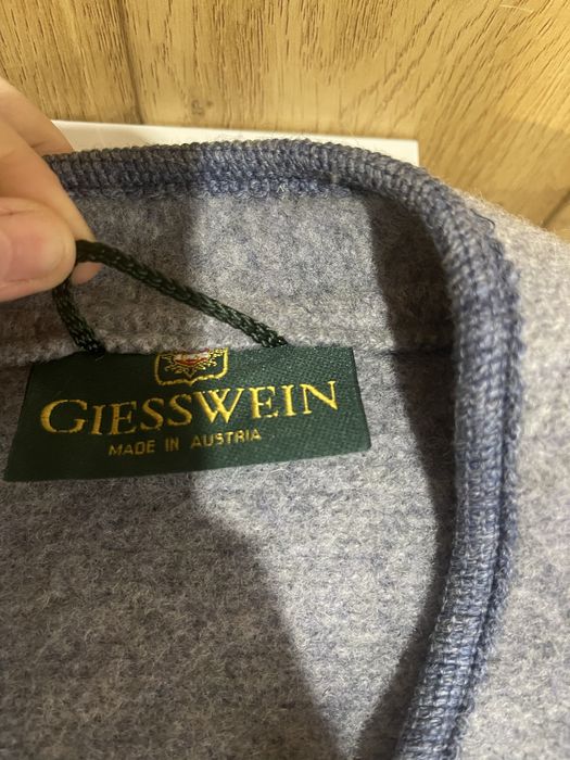 Шерстяний жакет пальто Giesswein з вареноі вовни. Оригінал