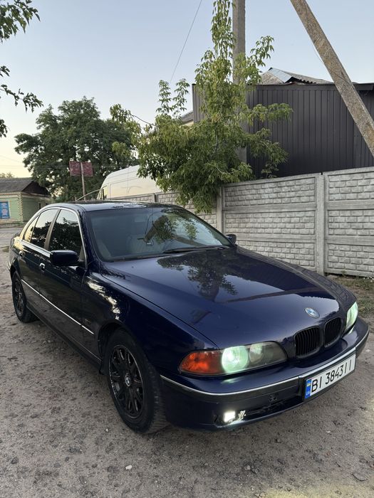 Продам або обміняю BMW e39 520I