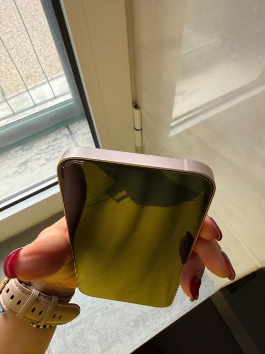Iphone 13 rosa optimo estado
