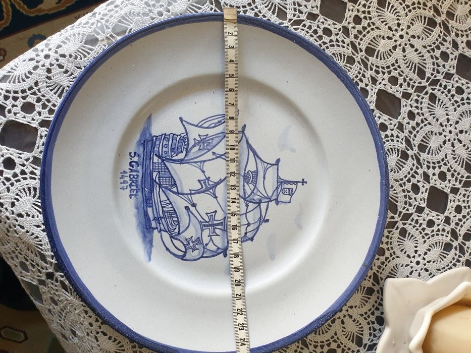 2 pratos Soc. de Porcelanas de Coimbra
