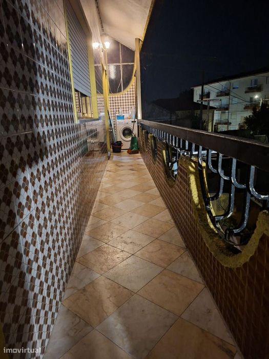 Apartamento T3 com varanda em Gondomar