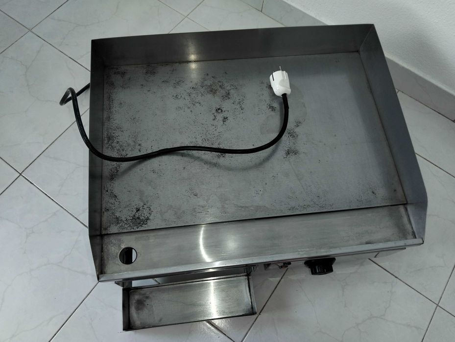 Vendo Chapa elétrica usado em bom estado de uso