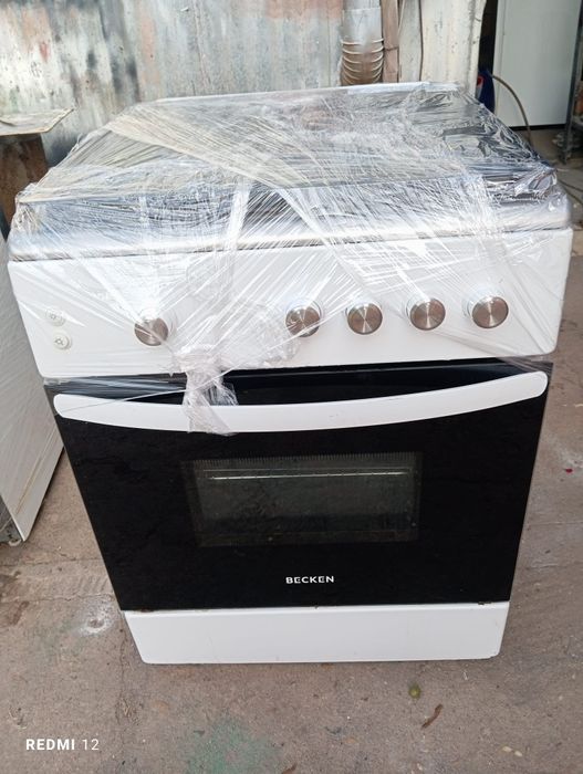 fogão becken  bom estado 85x60x60,todo. Gás de botija