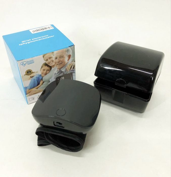 Тонометр на зап’ястя акумуляторний USB-C з пам’яттю. На запястье.