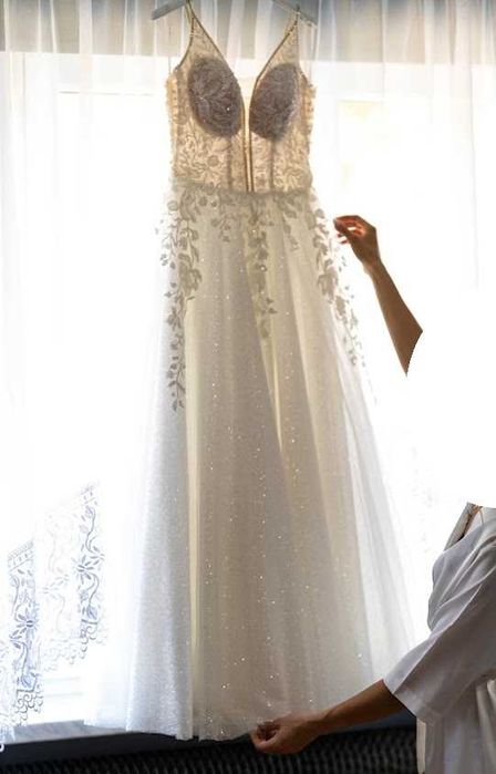 Suknia ślubna ivory
