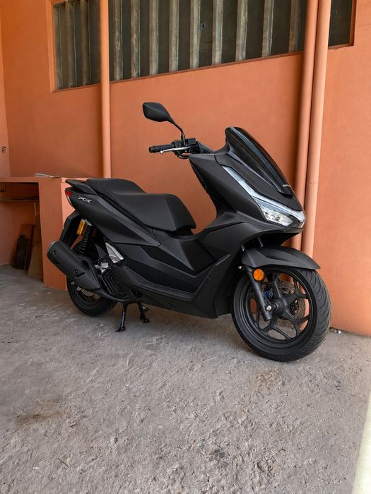 Honda PCX 125 — 2025