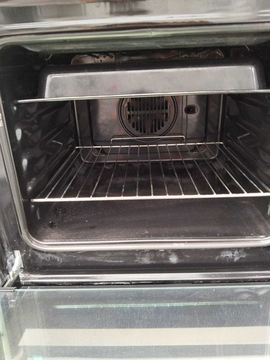 Vendo 1 fogão.