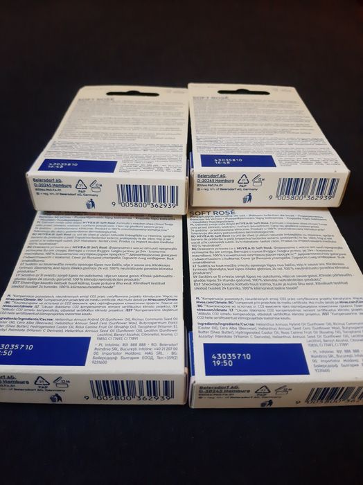 Pomadka Nivea do ust rose różana