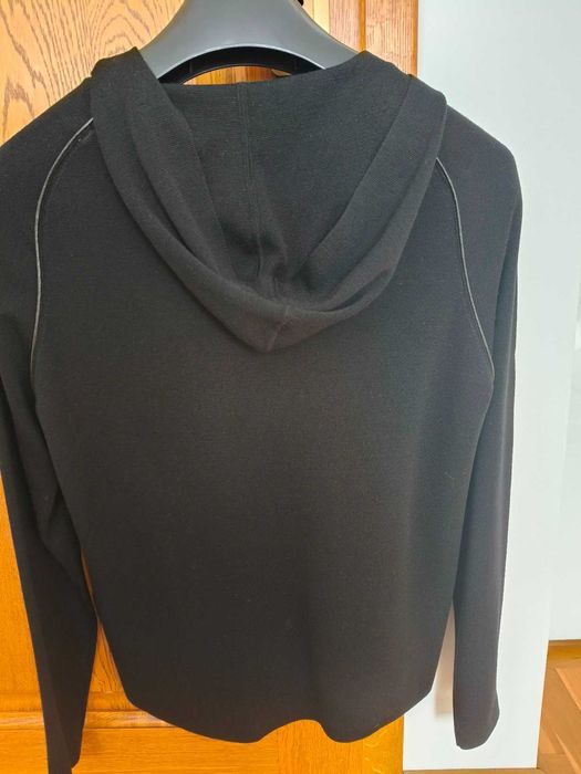 Nowy elegancki wełniany rozsuwany z kapturem sweter-bluza marki Sandro