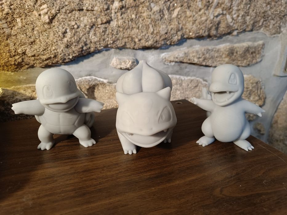 Pokémon - 3 starters (Charmander, Bulbasaur, Squirtle)