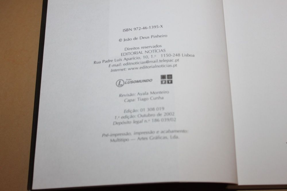 Por linhas tortas de João de Deus Pinheiro