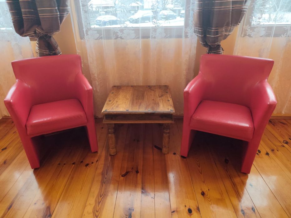 Sprzedam wygodne, zadnane fotele z eko-skóry