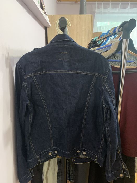 Джинсова куртка levis