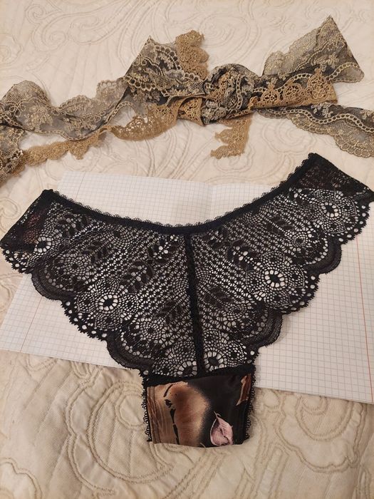 Трусики з італійського та французького мережива