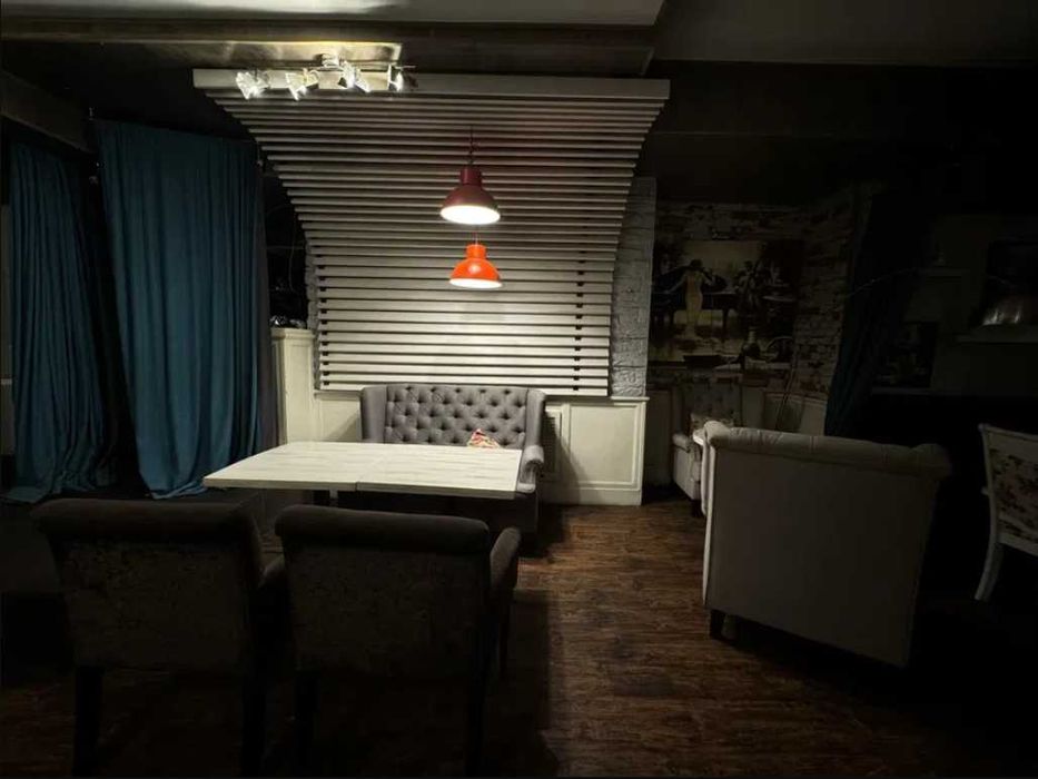 Фасадне приміщення 320 кв.м, літня Тераса, Центр, Саксаганского 129