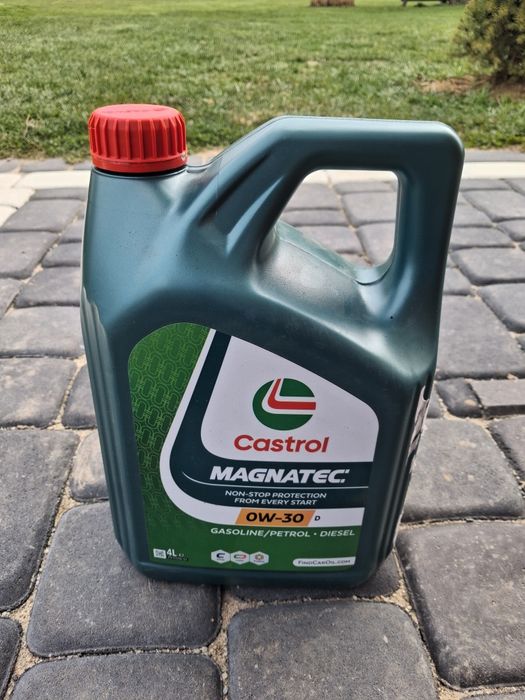 Olej castrol 0 w 30