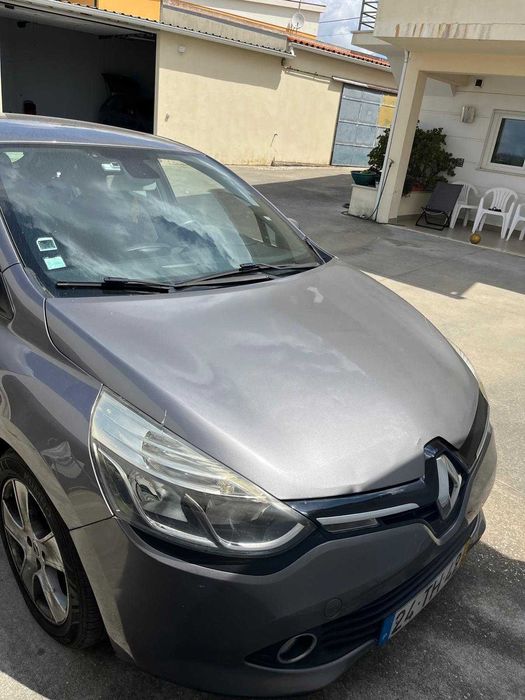 Clio IV 1.5 DCI, muito bom de mecânica e económico