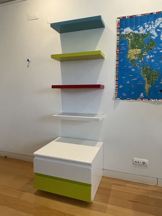 Moveis para quarto de criança.
