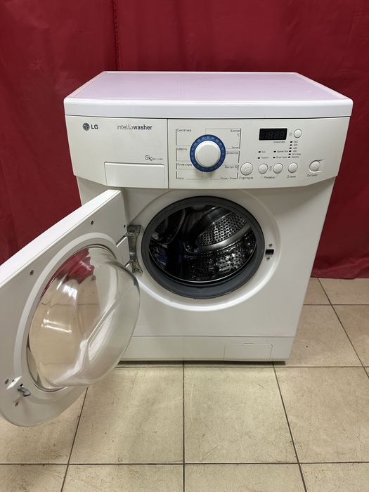 Сииральная машина LG WD 10180 N