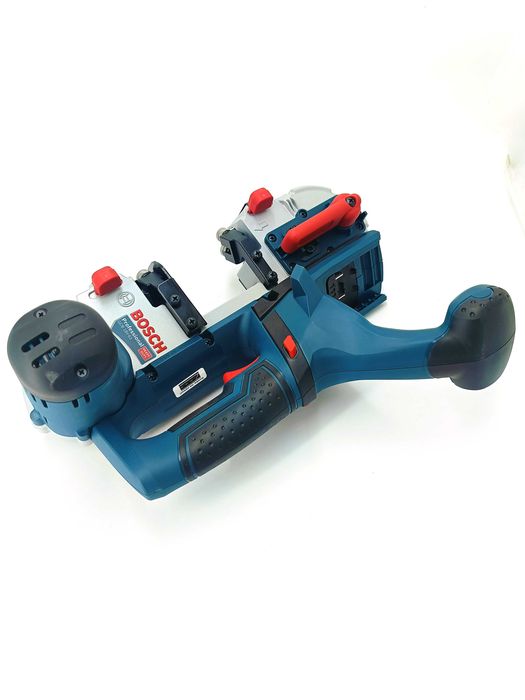 Pilarka taśmowa akumulatorowa gcb 18v 63 bosch uszkodzony