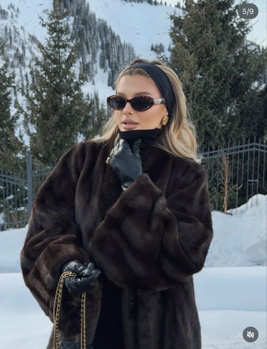 Шуба зі штучного хутра ( штучна норка)