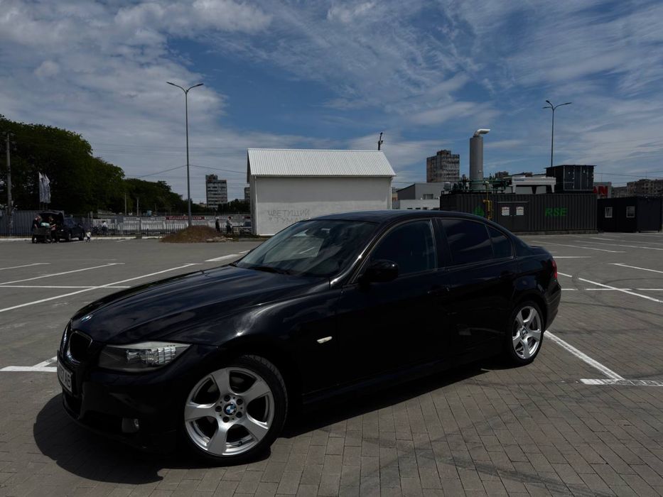 BMW E90 2010 Restyling