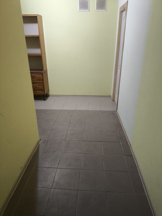Озерна, Оренда складського приміщення (площею 40м. кв.)