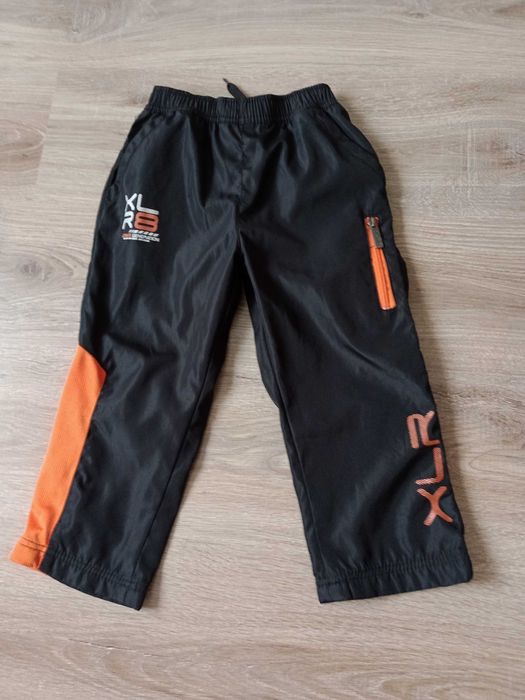 Spodnie sportowe  Dunnes Stores na 3-4 latka