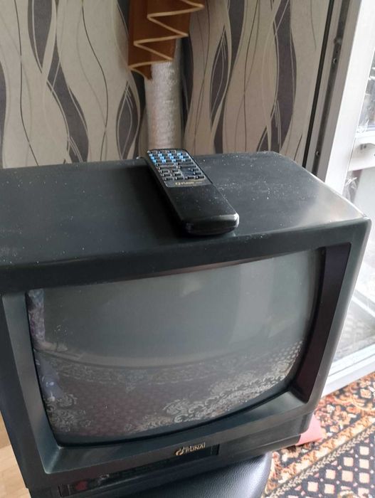 Продам телевизор видеодвойка Funai.