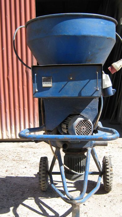 alimentador p forno a lenha solidos triturados
eletrico três saidas.