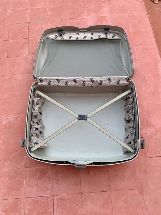 Mala de viagem grande SAMSONITE com cadeado