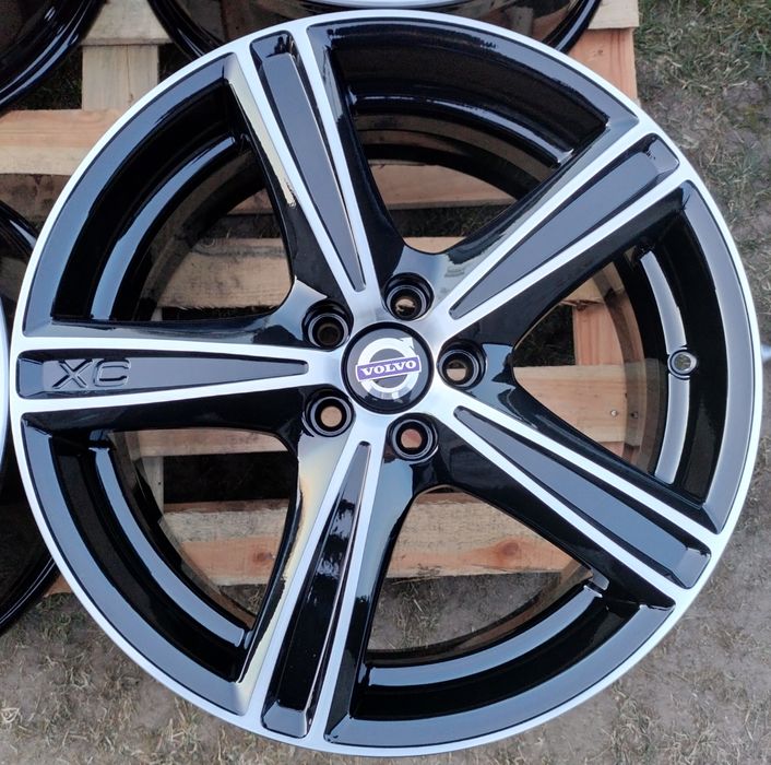 Felgi Oryginał Volvo XC70 XC60 S80 XC90 V70 8Jx19 ET49 5x108 R-desing