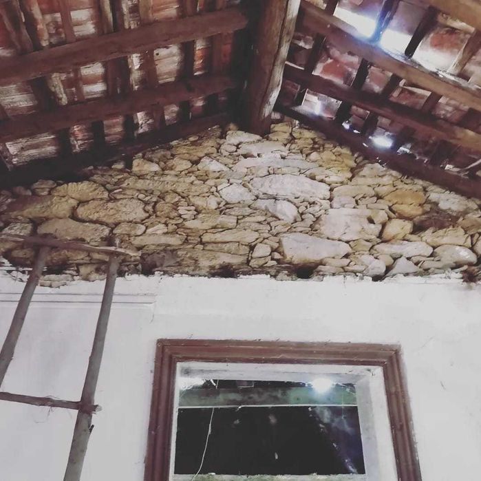 Quintinha para reconstruir no parque das serras do Porto