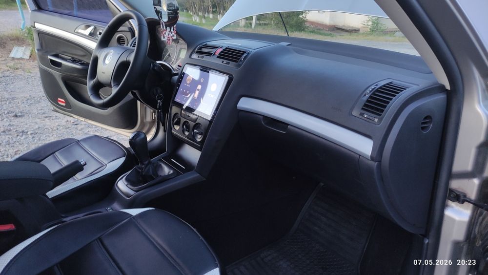 Продам Skoda Octavia А5  1,6 mpi
