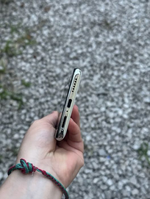 Xiaomi 11T на запчастини (не вмикається після води)