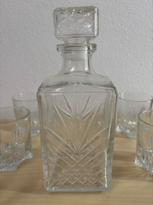 Decantador Whisky e 6 copos