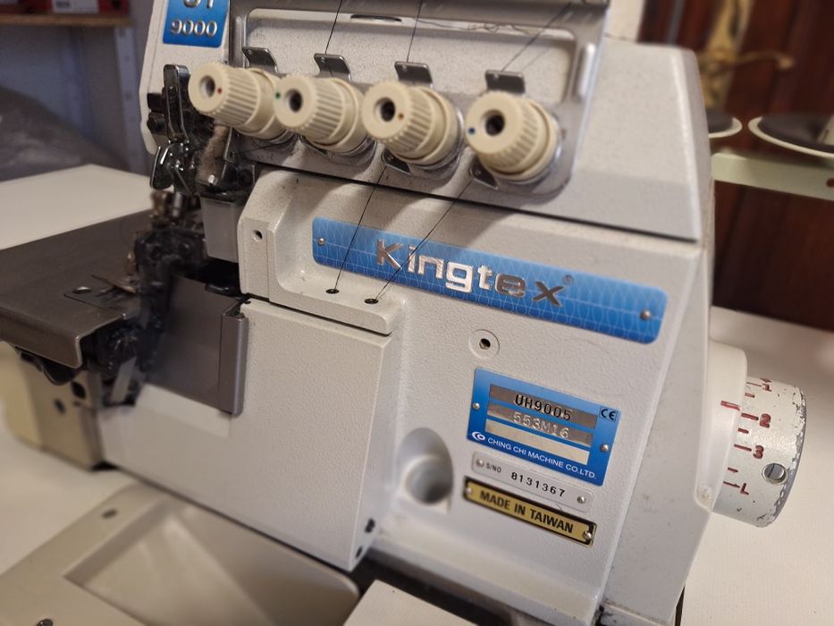 Máquina de corte e cose